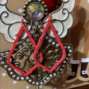 Kendra Scott Sophee earrings in matte red.